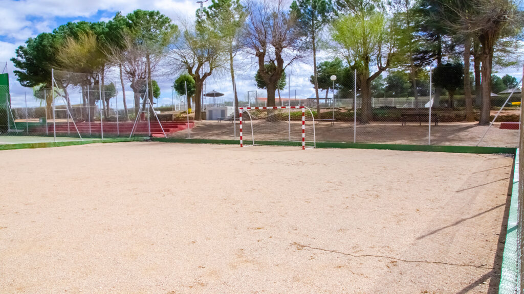 Pista de Fútbol Sala de Tierra en el Club Las Tinajas